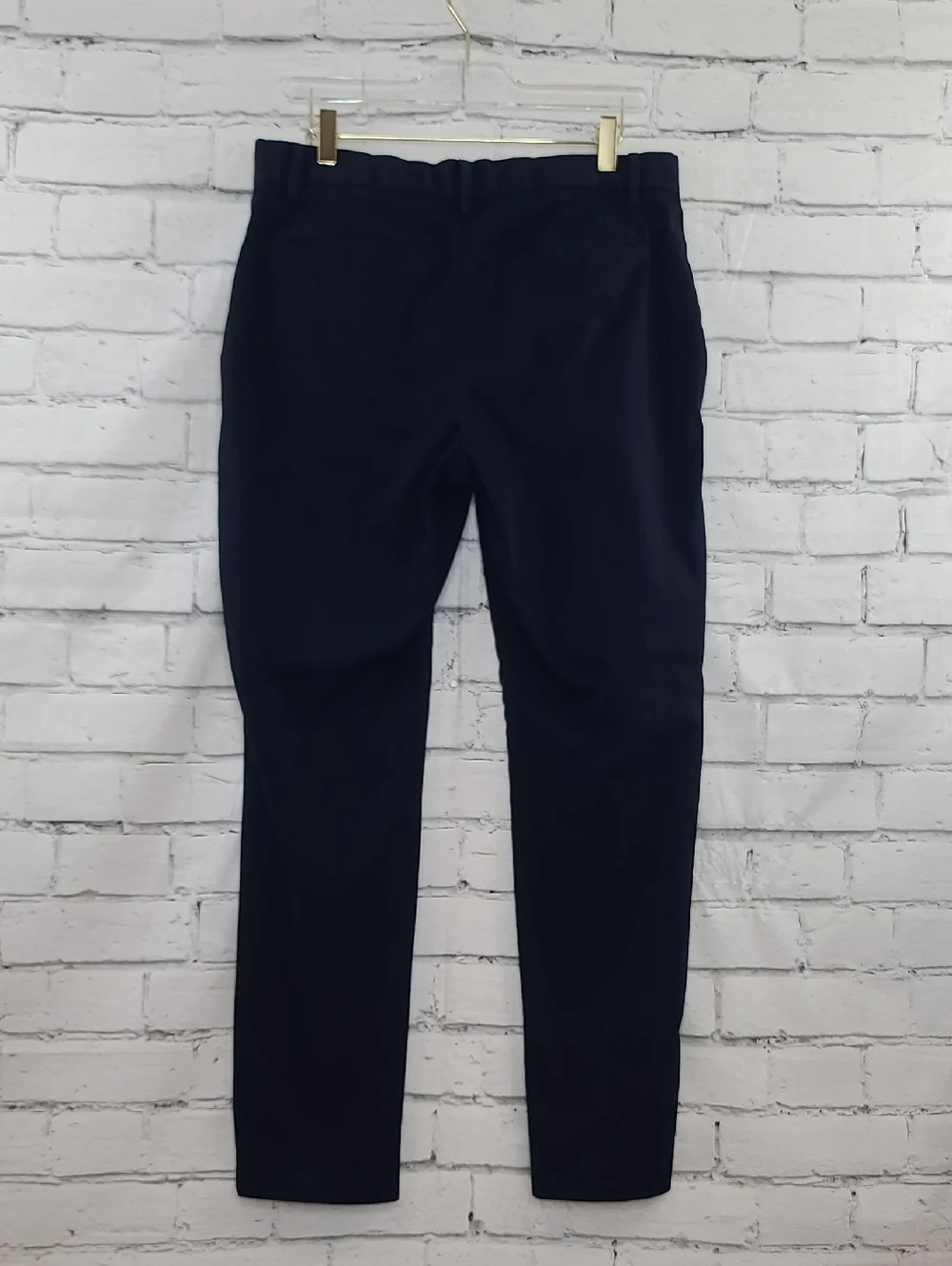 Banana Republic Men's Hi-Rise Tapered Leg Pleated Front Trouser Pant in Navy